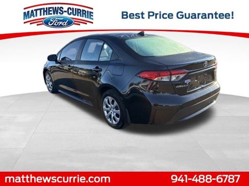 Used 2021 Toyota Corolla LE image 6