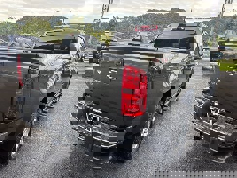 Used 2018 Chevrolet Colorado W/T w/ WT Convenience Package image 4