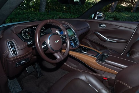 Used 2021 Aston Martin DBX image 13
