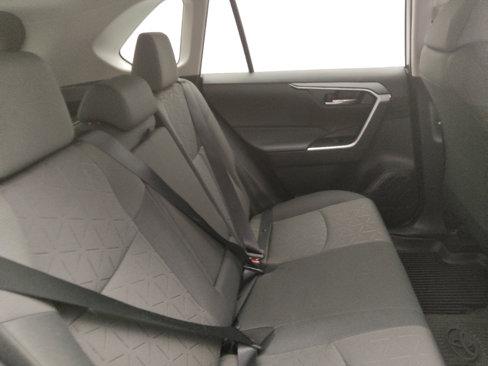 Used 2022 Toyota RAV4 XLE image 19