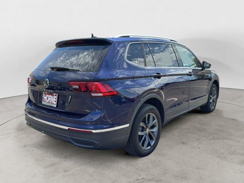 Used 2023 Volkswagen Tiguan SE image 6