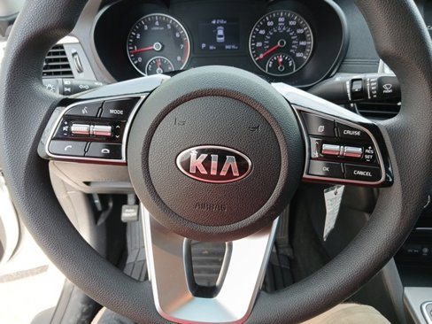 Used 2020 Kia Optima LX image 43