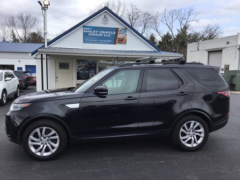 Used 2017 Land Rover Discovery HSE image 1