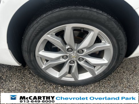 Used 2017 Chevrolet Impala LT image 13