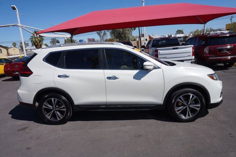 Used 2017 Nissan Rogue SL w/ SL Premium Package image 5