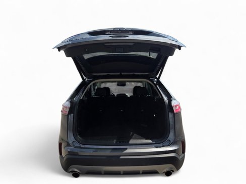 Used 2024 Ford Edge Titanium image 5