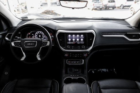 Certified 2023 GMC Acadia Denali w/ Denali Ultimate Package image 27