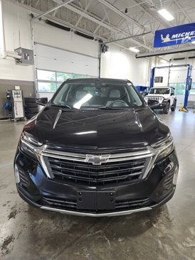 Used 2023 Chevrolet Equinox LT image 3