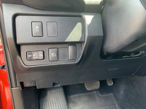 Used 2021 Toyota Tacoma SR image 31
