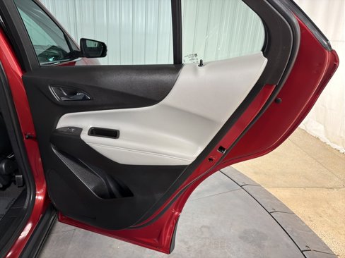 Used 2019 Chevrolet Equinox Premier image 18