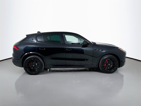 New 2025 Maserati Grecale Modena image 9