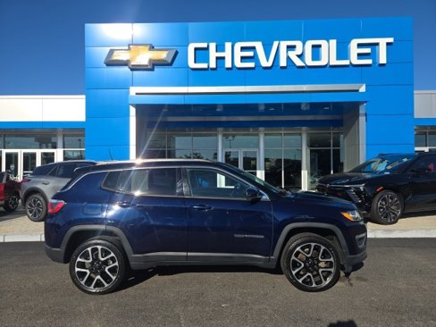 Used 2018 Jeep Compass Limited image 3