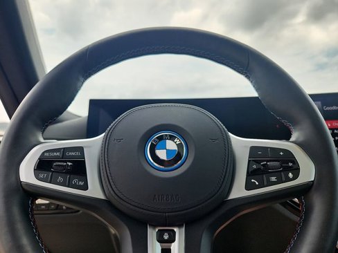 Used 2024 BMW i4 M50 w/ Premium Package image 17
