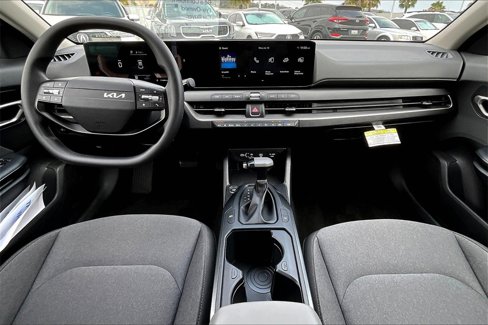Certified 2025 Kia K4 LX image 11