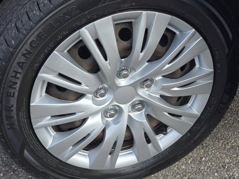 Used 2015 Nissan Sentra S image 14