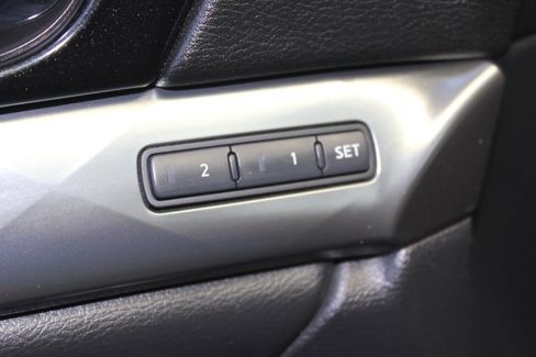 Used 2018 Nissan Maxima SR w/ Midnight Edition image 41