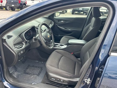Used 2022 Chevrolet Malibu LT image 9