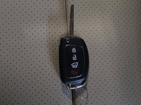 Used 2015 Hyundai Santa Fe Sport w/ Option Group 02 image 32
