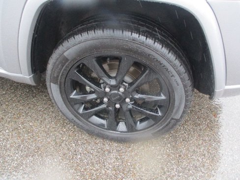 Used 2021 Jeep Grand Cherokee Laredo X image 23
