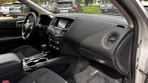 Used 2018 Nissan Pathfinder S image 27