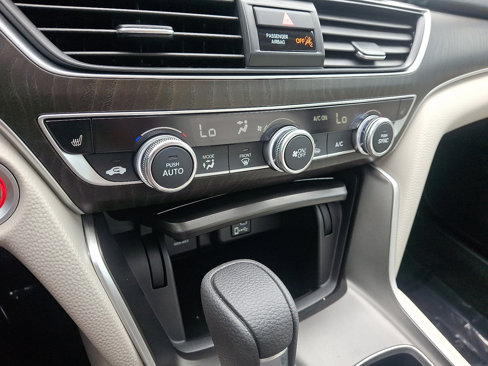 Used 2019 Honda Accord EX image 16