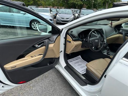 Used 2013 Hyundai Azera w/ Technology Pkg image 11