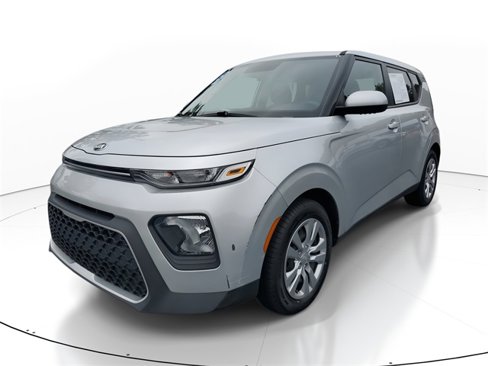 Used 2020 Kia Soul LX image 3