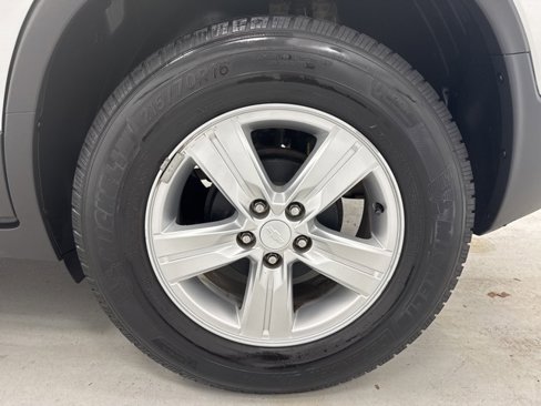 Used 2019 Chevrolet Trax LS image 29