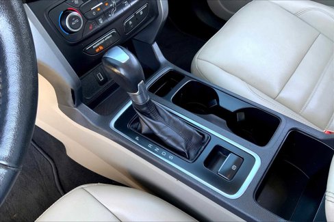 Used 2017 Ford Escape SE w/ SE Leather Comfort Package image 14