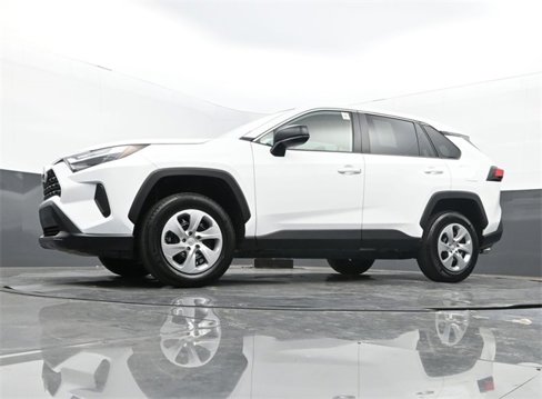 Used 2023 Toyota RAV4 LE image 26