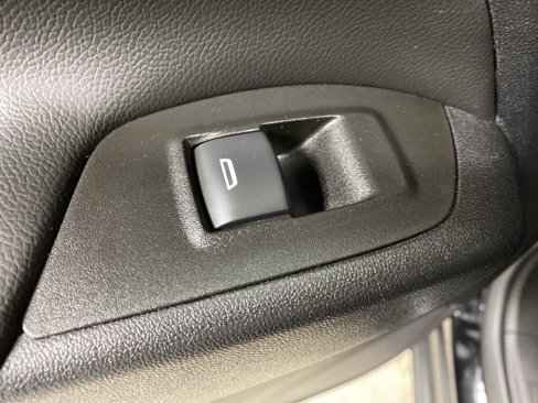 Used 2022 Chevrolet Equinox LT image 25