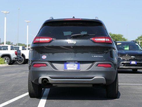 Used 2016 Jeep Cherokee Limited image 27