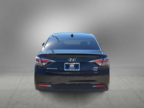 Used 2017 Hyundai Sonata Limited image 7
