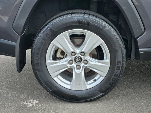 Used 2020 Toyota RAV4 XLE image 12