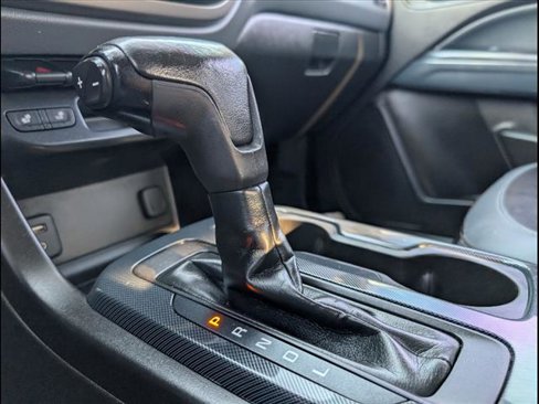 Used 2017 Chevrolet Colorado Z71 image 16