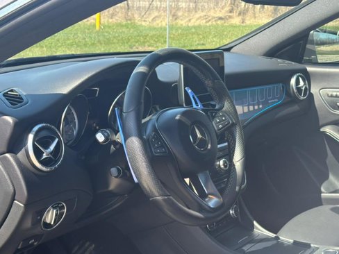 Used 2015 Mercedes-Benz CLA 250 4MATIC image 16