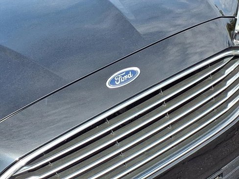 Used 2019 Ford Fusion SEL image 15