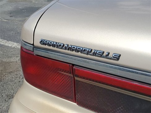 Used 1997 Mercury Grand Marquis LS image 27