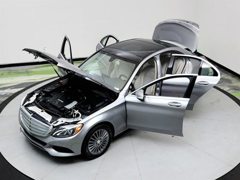 Used 2015 Mercedes-Benz C 300 4MATIC Sedan image 38