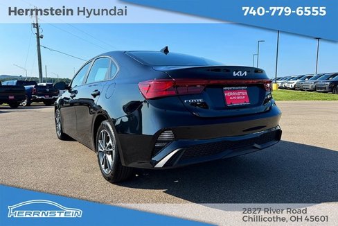 Used 2023 Kia Forte LXS image 5