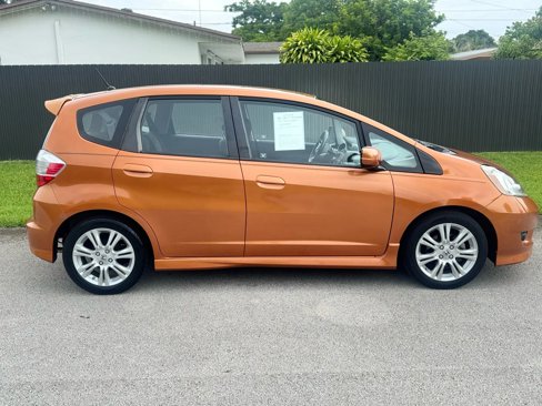 Used 2011 Honda Fit Sport image 5