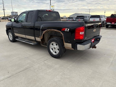 Used 2008 Chevrolet Silverado 1500 LTZ w/ Suspension Package, Off-Road image 4