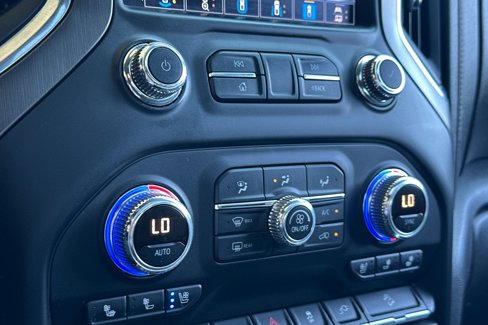 Used 2020 GMC Sierra 1500 AT4 w/ AT4 Premium Package image 17