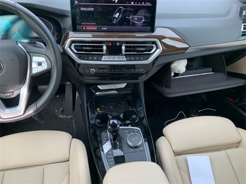Used 2024 BMW X3 xDrive30i w/ Premium Package image 11