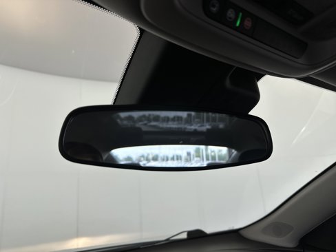 Used 2023 Chevrolet Malibu LT image 30