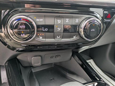 New 2025 Chevrolet Trax ACTIV w/ Sunroof Package image 21