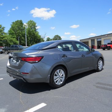 Used 2024 Nissan Sentra S image 9
