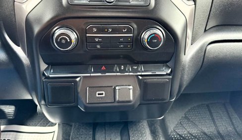 Used 2019 Chevrolet Silverado 1500 Custom w/ Trailering Package image 24