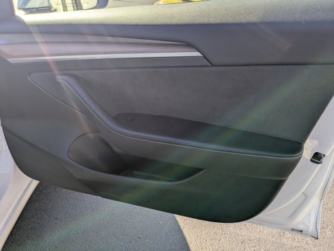 Used 2023 Tesla Model 3 Standard Range image 30
