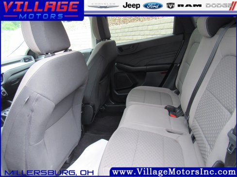 Used 2022 Ford Escape SE w/ SE Sport Appearance Package image 14